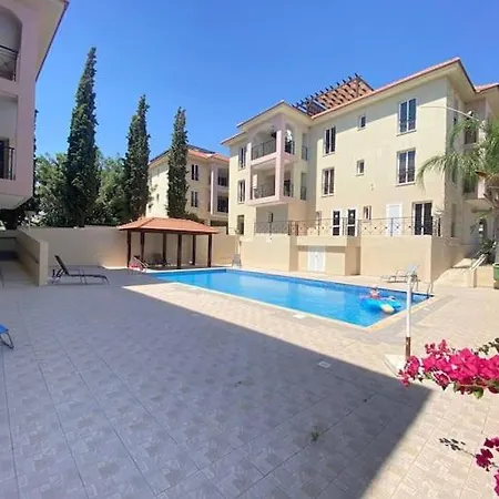 2bds Apt With Pool & Seaview *